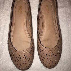 Mossimo Supply Flats